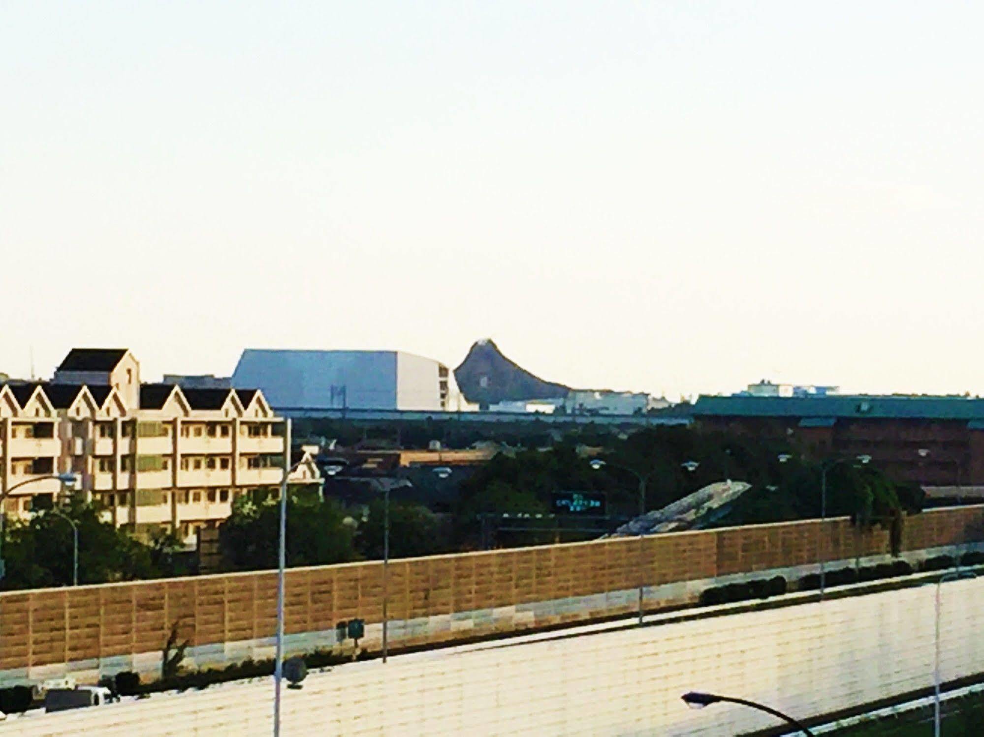 Niceinn Hotel Maihama Tokyo Bay Premiere Urayasu Exteriör bild